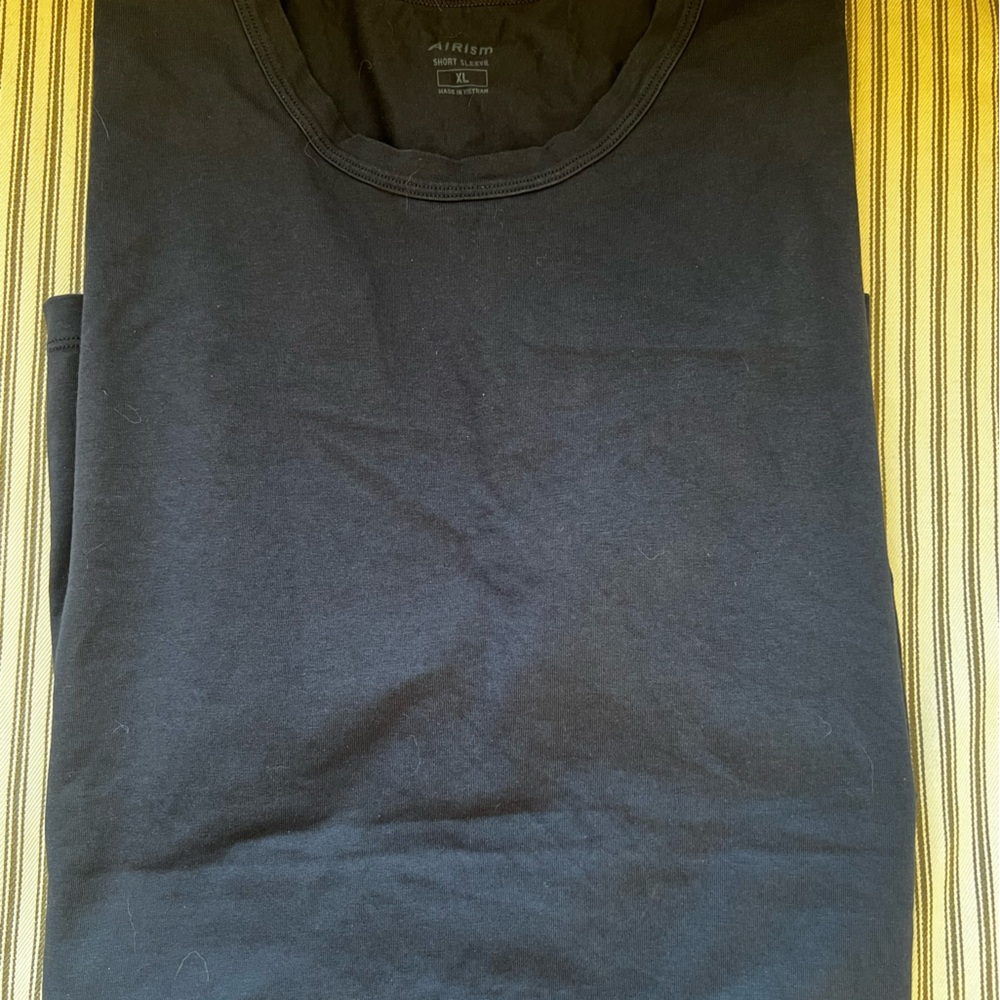 NWOT Men’s blue t shirt